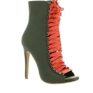 Stwve madden heel boots new no box